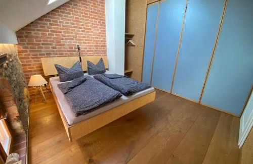 Buhlau Apartment | Maisonettewohnung mit SAUNA, für 2-10 Personen, Nähe Sächsische Schweiz, Dresden