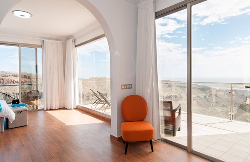 Monte Leon Villa | Majestic Monte Leon by VillaGranCanaria