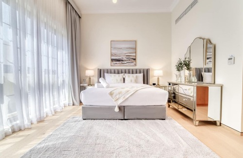 Dubai Villa | Majestic 4BR Villa with Assistant's Room at Nadd Al Shiba Third Nad Al Sheba by Deluxe Holiday Homes