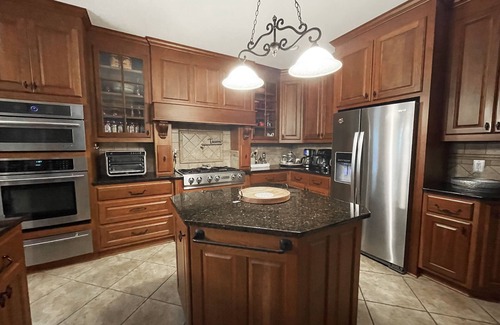 Tate Cabin | Majestic Mountain Cabin: Big Canoe Pass, Trails, Fishing, Waterfalls & More!