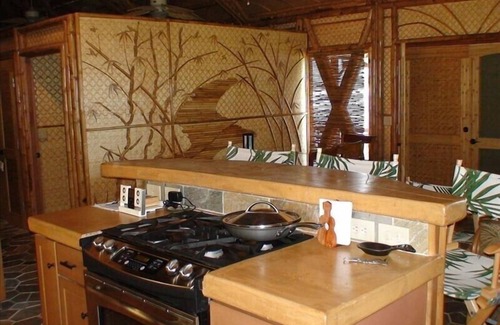 Makaha House | Makaha Beach Front Luxury Bamboo Compound Resort