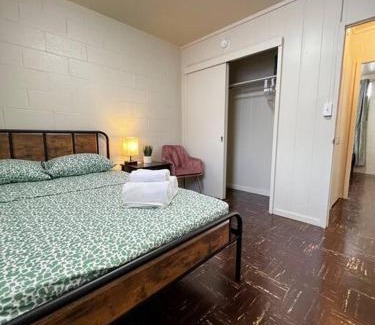 Diamond Head - Kapahulu - St. Louis Apartment | Makaleka (2 BDRM Oasis in Kapahulu)