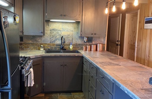 Stanley Cabin | Make memories of a lifetime and experience the serenity of Sawtooth mountains!