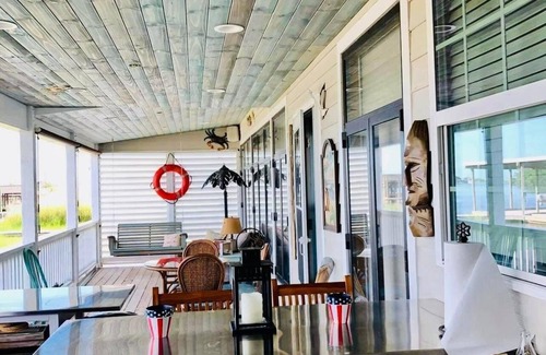 Chauvin House | Make some memories at this unique, family-friendly, waterfront fishing paradise!