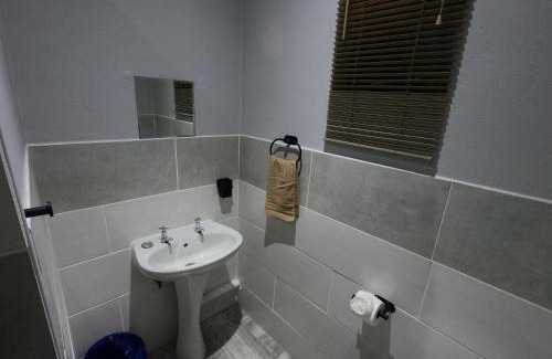 Umjindi House | Makhonjwa Rose Barberton