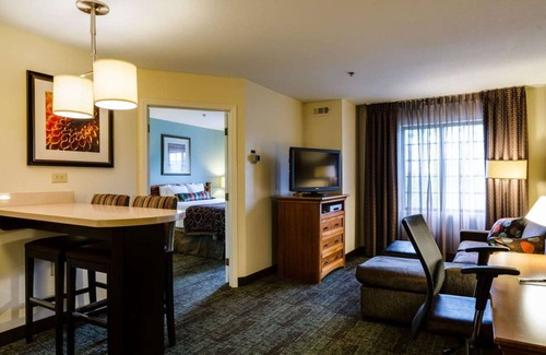 Alpharetta Hotel | Making The Best Memories Along The Way! Free Breakfast, Pet-friendly!