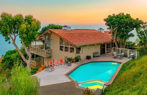 Eastern Malibu House | MAL-203-8 Sweeping Ocean Views