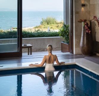 Siofok Aranypart Hotel | Mala Garden Design Hotel