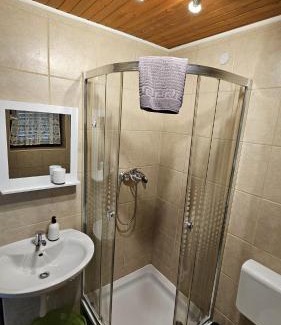 Lic Ski Chalet | MALA KUĆA, Lič