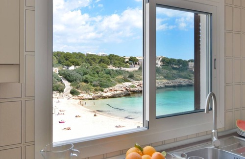 Cala Marcal Apartment | Mallorca front line apartment with terrace