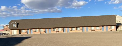 Malta Hotel | Malta Edgewater Inn and RV Park