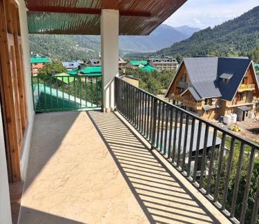 Manali Hotel | Manali Mornings