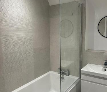 Thorndon House | Mango Cottage