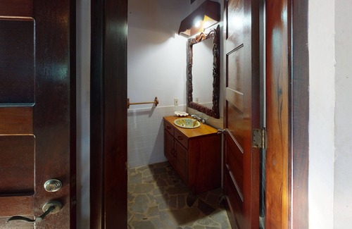 Roatan Resort | Mango Creek Resort