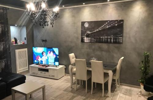 Mirafiori Apartment | Manhattan House