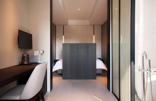 Central District Hotel | Manho Hotel