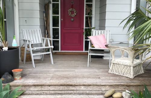 Manly Apartment | Manly oasis - wonderful street in manly - perfect place to stay, free parking