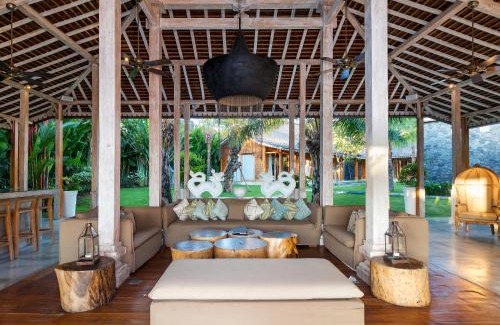 Kerobokan Villa | Mannao Estate by Villa Finder