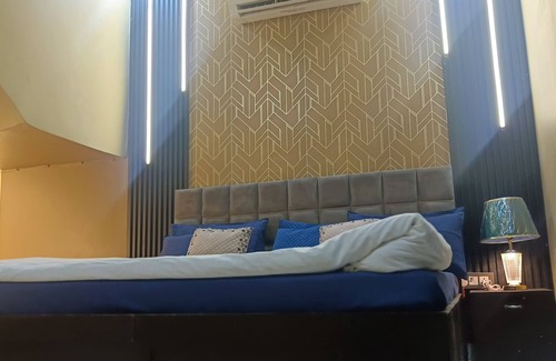 Bulandshahr Hotel | Mannat Residency