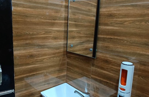 Bulandshahr Hotel | Mannat Residency