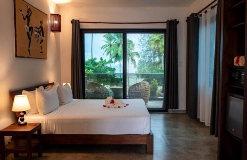 Uroa Hotel | MANOLO Beach Resort