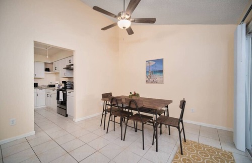 Southside House | Manor Grove - 2 bd/1ba