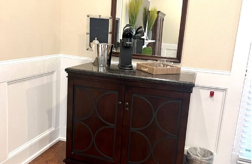 Georgetown Cottage | Manor House Suite at Wedgefield Country Club