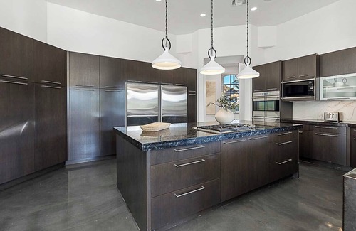 Paradise Valley House | Manor Retreat - Contemporary Luxury Villa w/Picture Perfect Mountain Views!