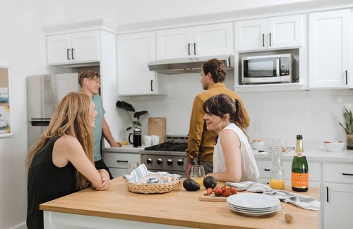 La Selva Beach Apartment | Manresa Surf House -2 bedroom- Hot Tub- Fire Pits