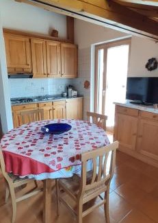 Dimaro Apartment | Mansarda a Carciato, trilocale in montagna