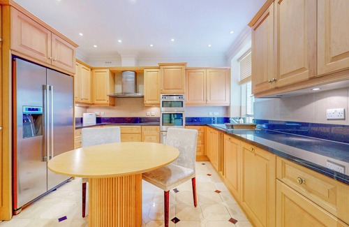 London City Centre Apartment | mansion flat in Green Park