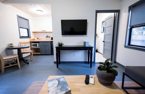 Nevada City Cabin | Maple Cottage at Piety Hill Cottages