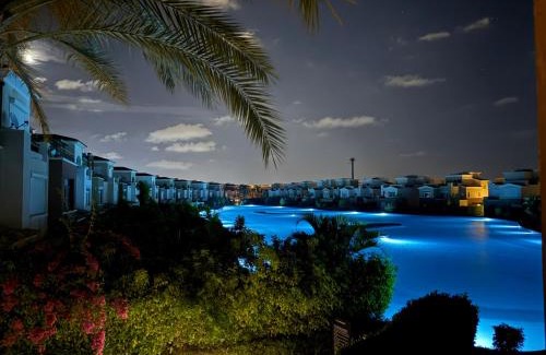 Sidi Abd El-Rahman Ski Chalet | Marassi Luxurious 2 bedrooms Direct Lagoon -Steps to the Beach ,El Alamein hotel& Marina