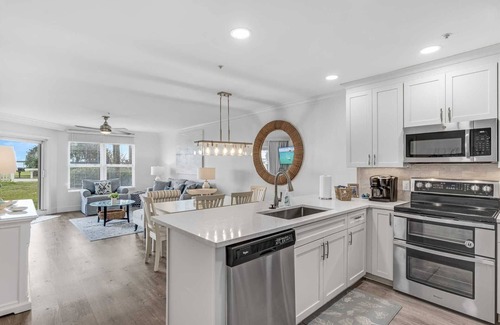 Miramar Beach Condo | Maravilla 2109 2Bed/2Bath Gulf front, Pet Friendly, Beach Service