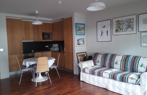 Isla de Arosa Apartment | Maravilloso Duplex EN Isla, Sobre LA Playa, CON Terraza y Jardín