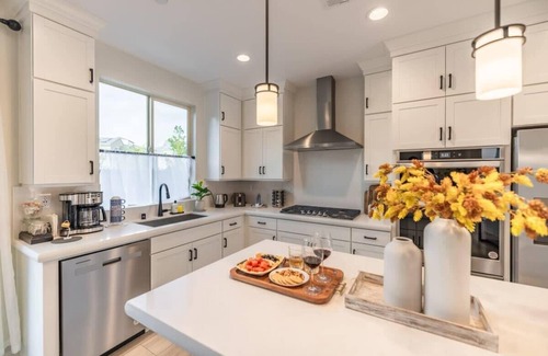 San Juan Capistrano Cottage | @marbella Lane -amazing 5BR Home in Rancho Mission