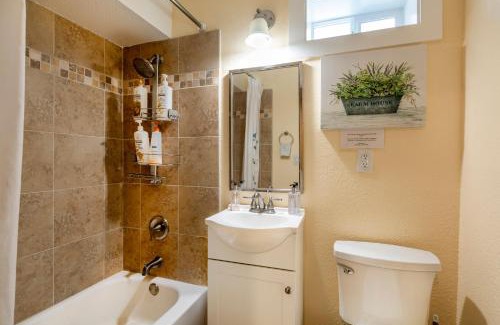 Northside House | @ Marbella Lane - 2BR Cozy LwrLvl in DTWN SJ