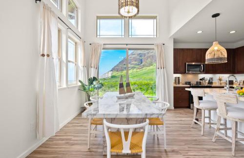 Makaha Valley House | @ Marbella Lane - 3BR w/amazing MT & Ocean Vistas
