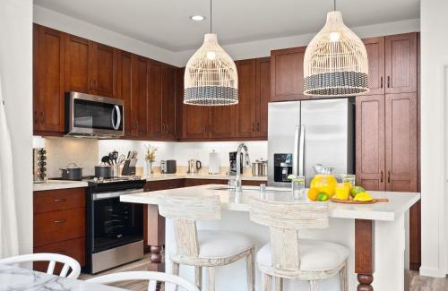 Makaha Valley House | @ Marbella Lane - 3BR w/amazing MT & Ocean Vistas