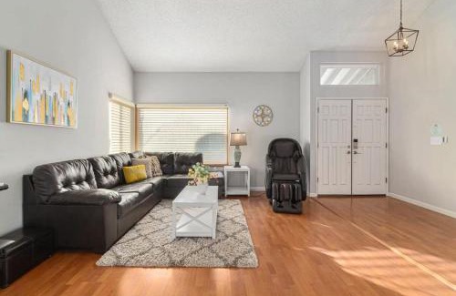 Noble House | @ Marbella Lane - 4BR Cozy home in SJ Pool