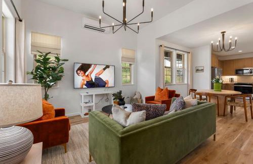 Makaha Valley House | @Marbella Lane- Idyllic Getaway in Makaha Paradise