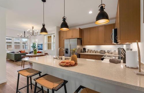 Makaha Valley House | @Marbella Lane- Idyllic Getaway in Makaha Paradise