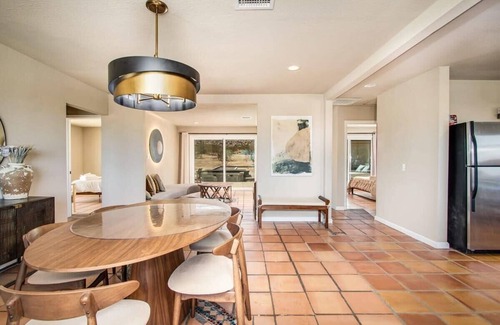 Panorama Heights House | @ Marbella Lane - Moon Designer Home close to JTNP