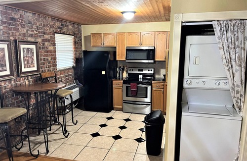 Beauregard Town Historic District Condo | Mardi Gras Central, 1 Block to River Center, Minutes to LSU