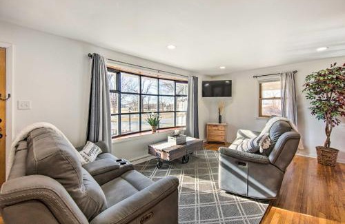 Maytown House | Marietta Home with Private Hot Tub, Pool Table!