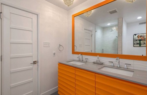 Araby Commons House | Marilyn's Palm Springs Manor-9 min to Festival Shuttle