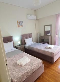 Pasalimani Apartment | Marina Zeas Apartment for Big Group