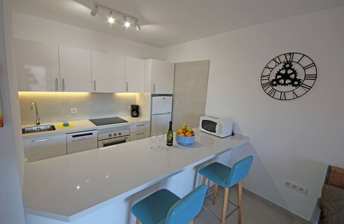 El Medano Apartment | MARINEDA by RENTMEDANO ocean views, pool, parking WIFi Smart TV