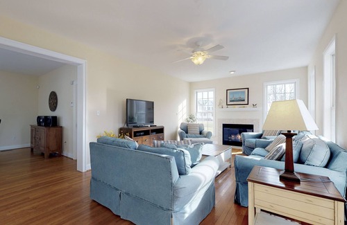 Cambridge House | Mariner at Swan Cove Manor