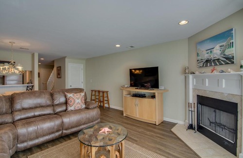 Pelican Bay Villa | Mariner's Walk 5-F